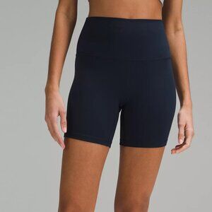 NWOT Lululemon Align Shorts 6" Size 4 Black